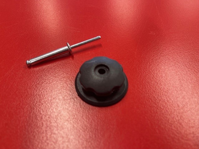 Rundknöpfe/Planenknöpfe für 6 mm Expanderseil/Planenseil 20 Stück mit Nieten