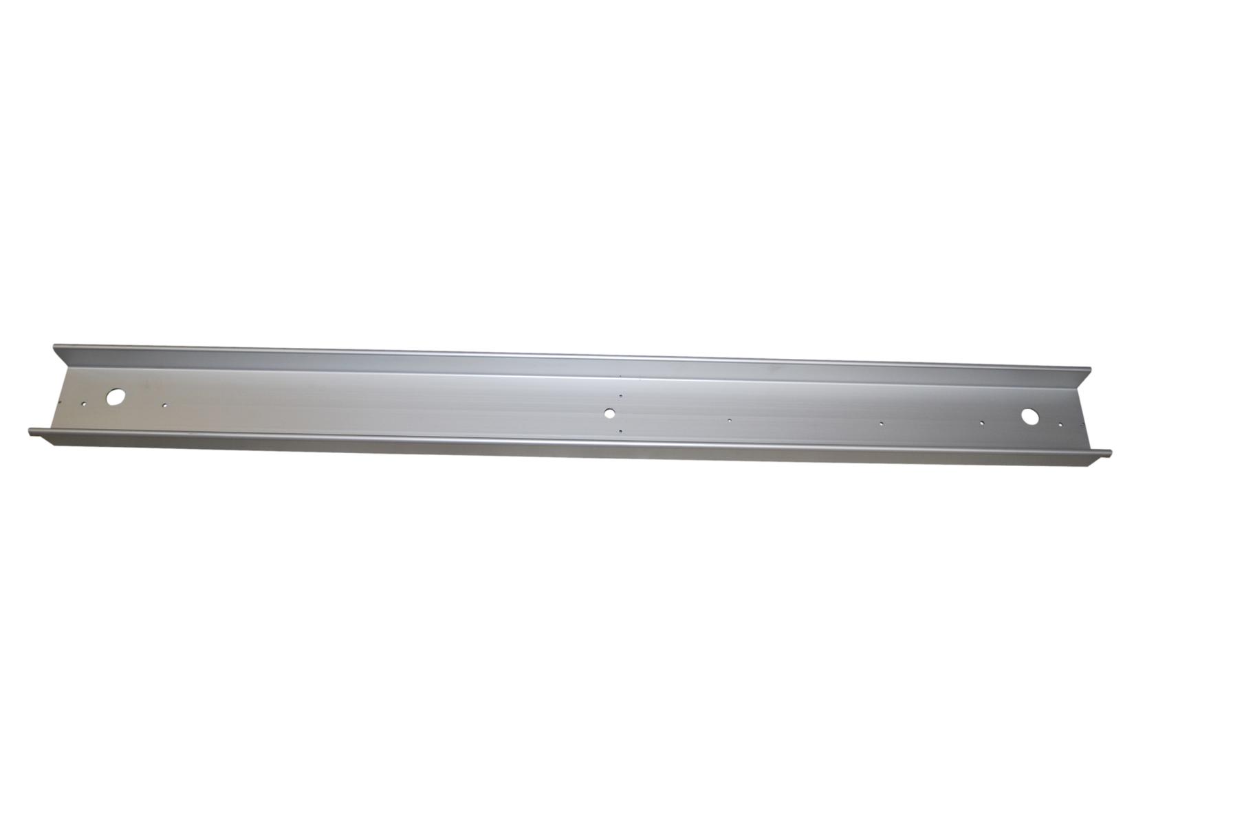 Leuchtenträger. 1400 mm. eloxiert. Aluminium