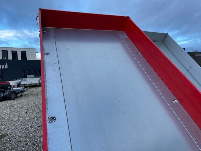 SHDK O2 35-30-18.2 2 mm Stahlbordwand, Elektropumpe - Einzelstück - rote Bordwände - Aluschienen