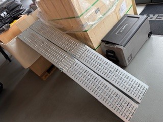 1 Paar Auffahrschienen 180 cm lang, 22 cm breit und klappbar, Tragkraft 200 kg pro Paar