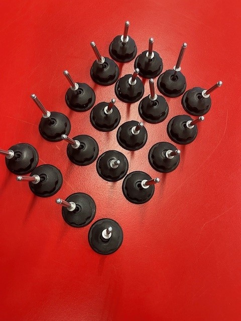 Rundknöpfe/Planenknöpfe für 6 mm Expanderseil/Planenseil 20 Stück mit Nieten